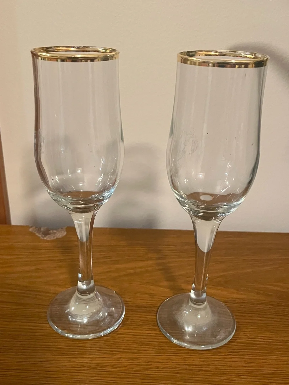 Gold Rim Champagne Flutes - Set of 2